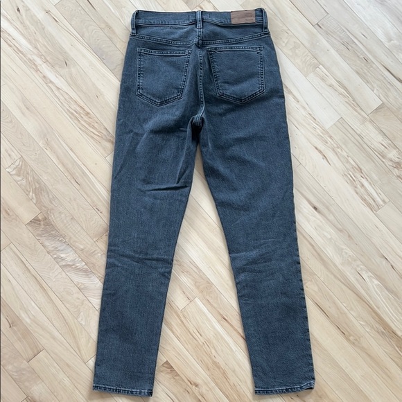 Madewell The Perfect Vintage Jean size 27T black - Picture 2 of 4
